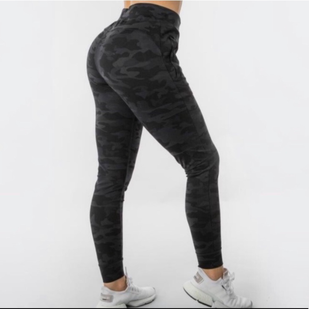 Alphalete Black Camo Joggers